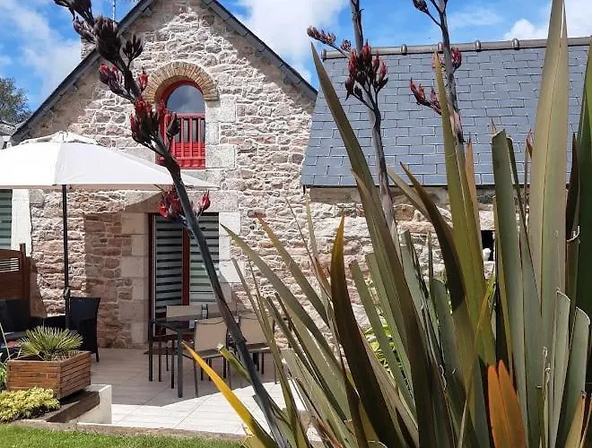 Maison Le Gres Rose
