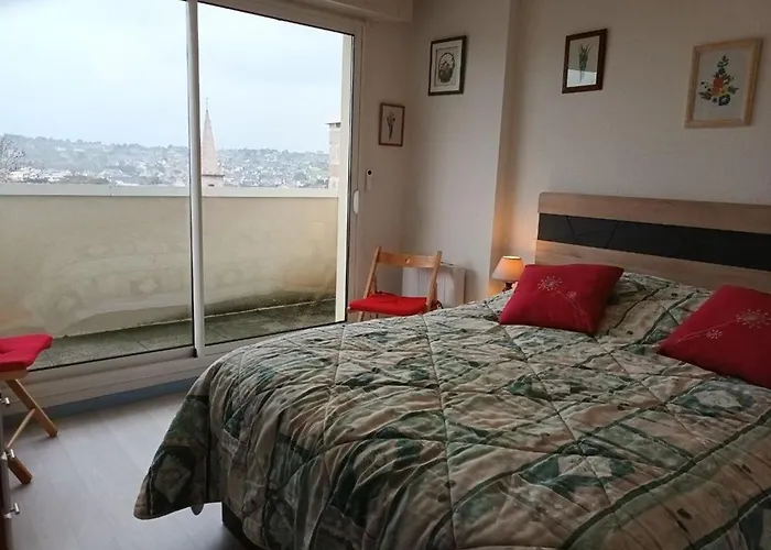 664 - Bel Appartement A Erquy, A 400M De La Plage Du Centre Offrant Une Vue En Hauteur Du Port